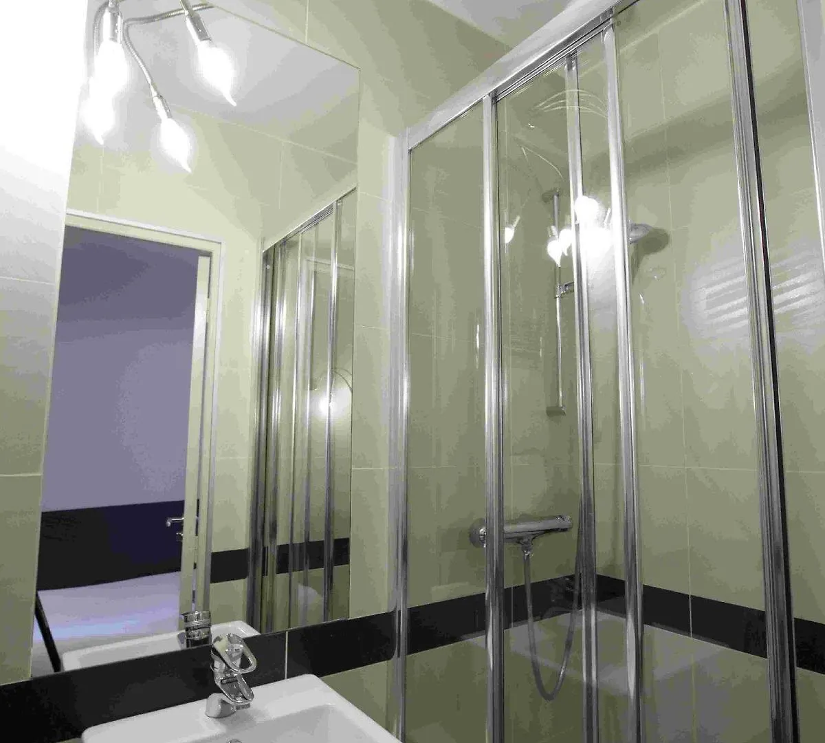 Vivaldi Hotel 3*