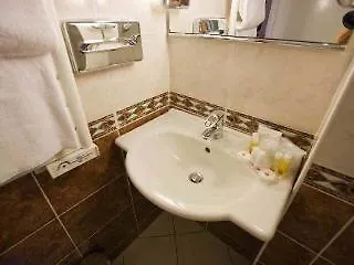 מלון Vivaldi 3*