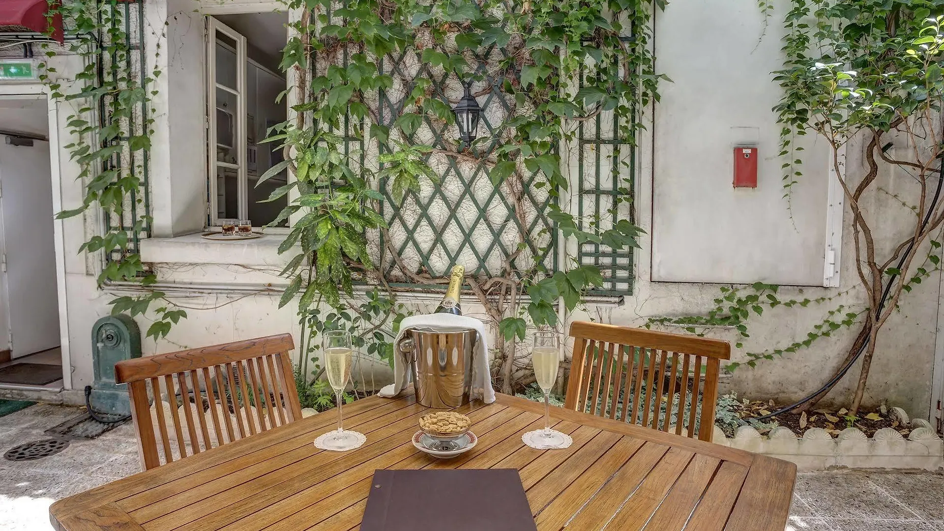 Vivaldi Hotel 3*