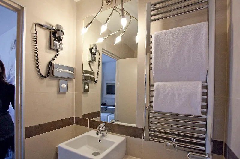 Vivaldi Hotel 3*